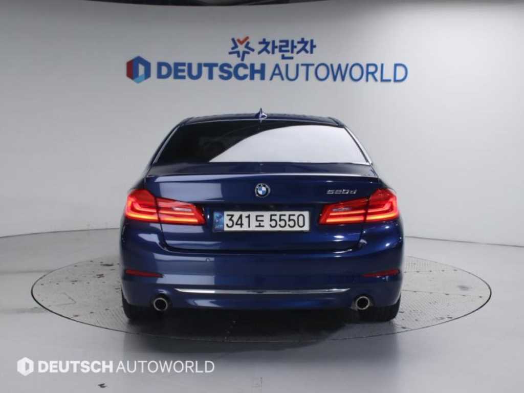 BMW 5 Series - Vista 4