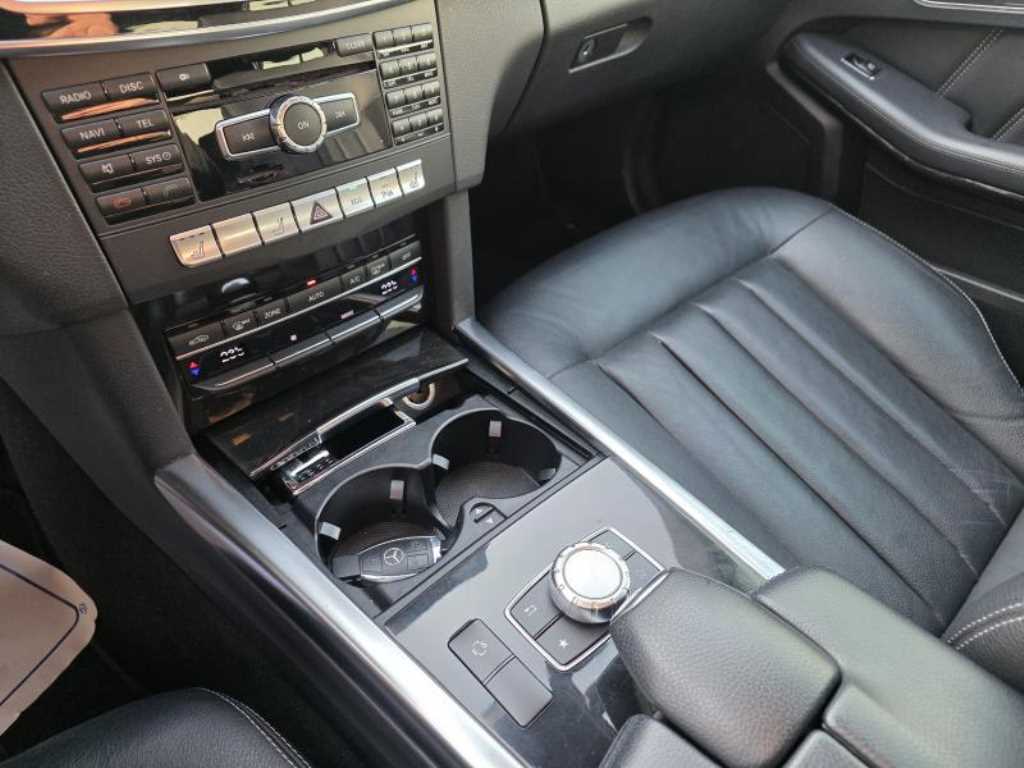 Mercedes Benz E class 2014 Plateado - Importación desde Corea - HF Imports Iquique - Foto 15