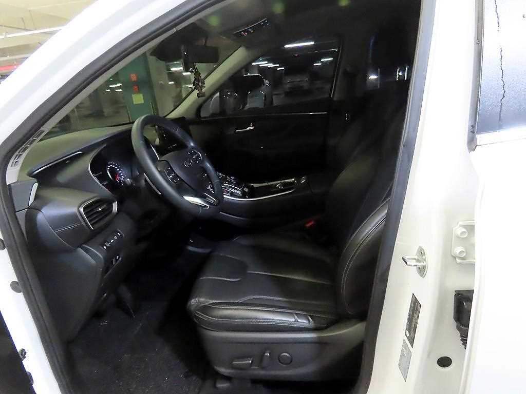 HYUNDAI Santa Fe - Vista 6