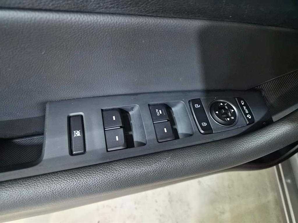 HYUNDAI Sonata - Vista 11