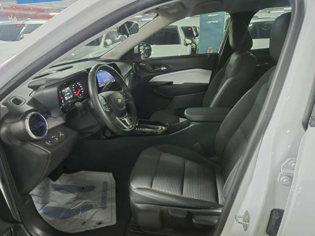 Chevrolet Trax - Vista 8
