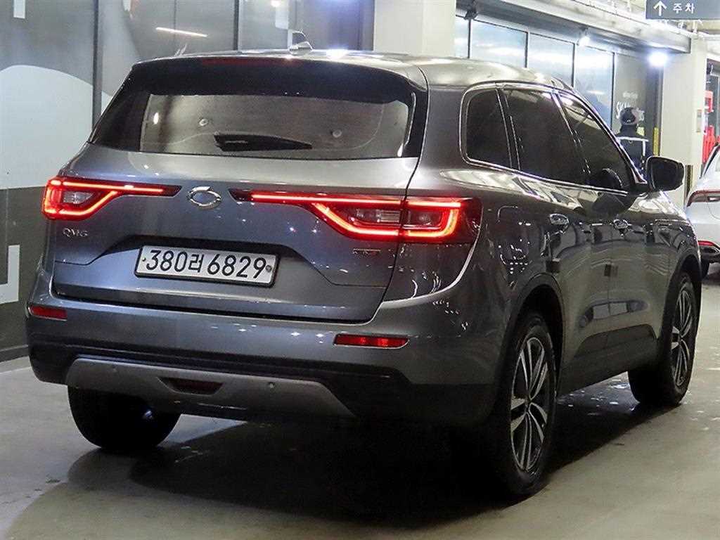 SAMSUNG QM6 - Vista 4