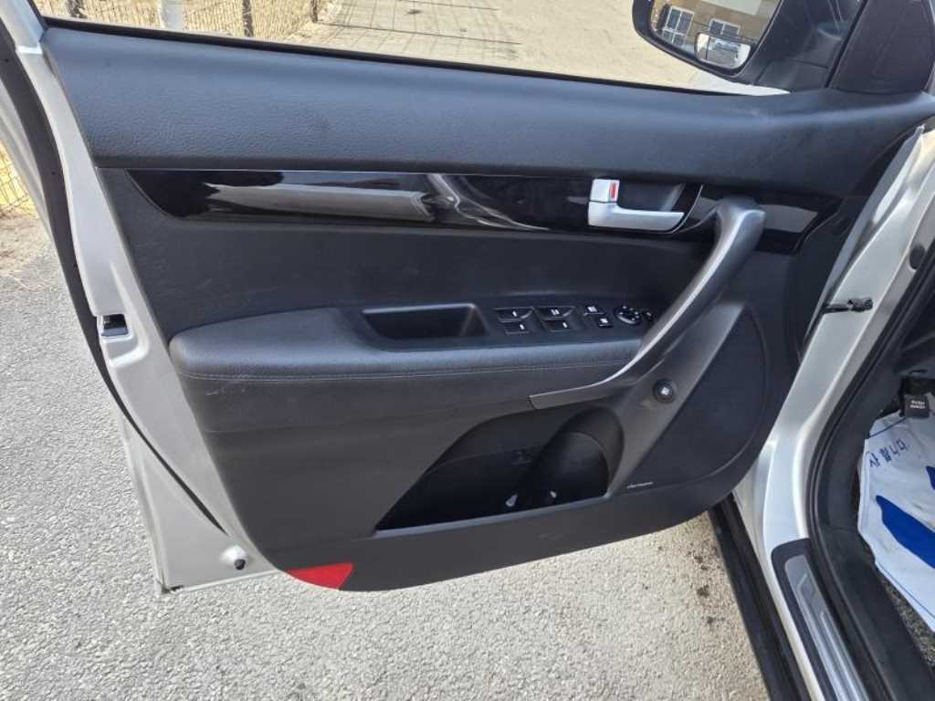 KIA Sorento - Vista 11