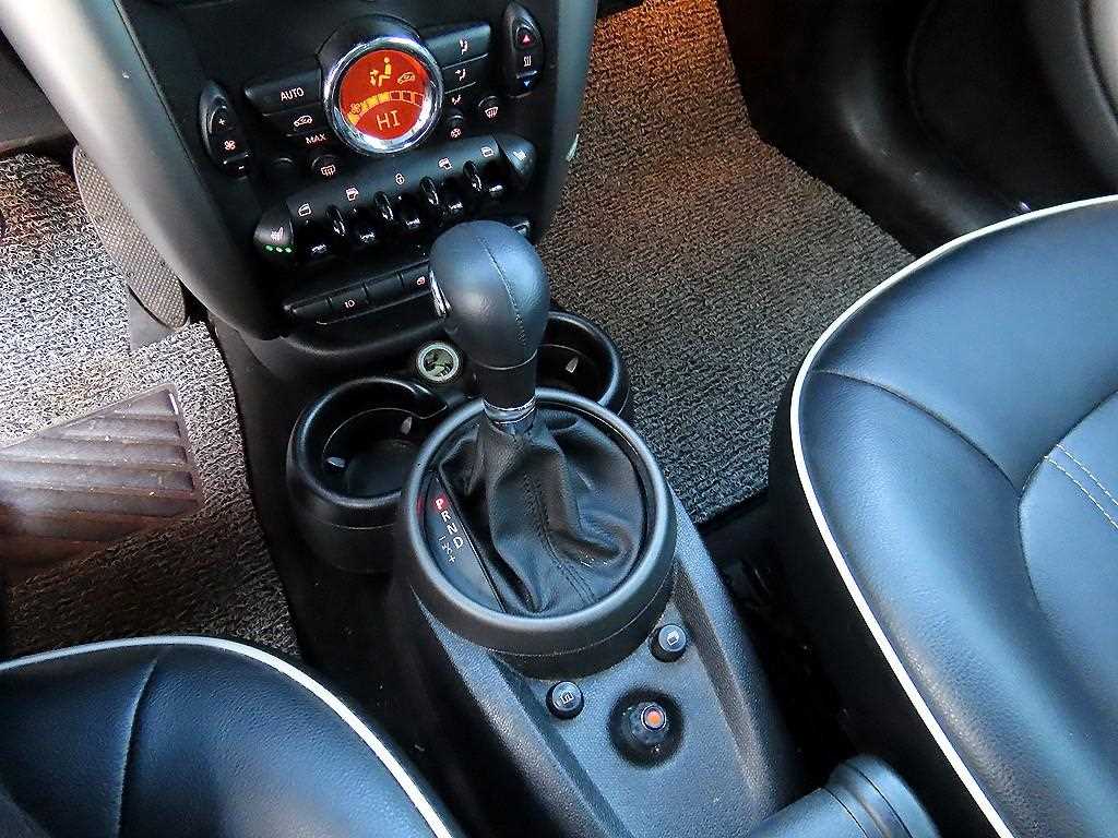 Mini Countryman - Vista 11