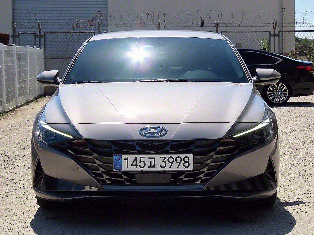 HYUNDAI Avante 2021 Gris - Importación desde Corea - HF Imports Iquique - Foto 1