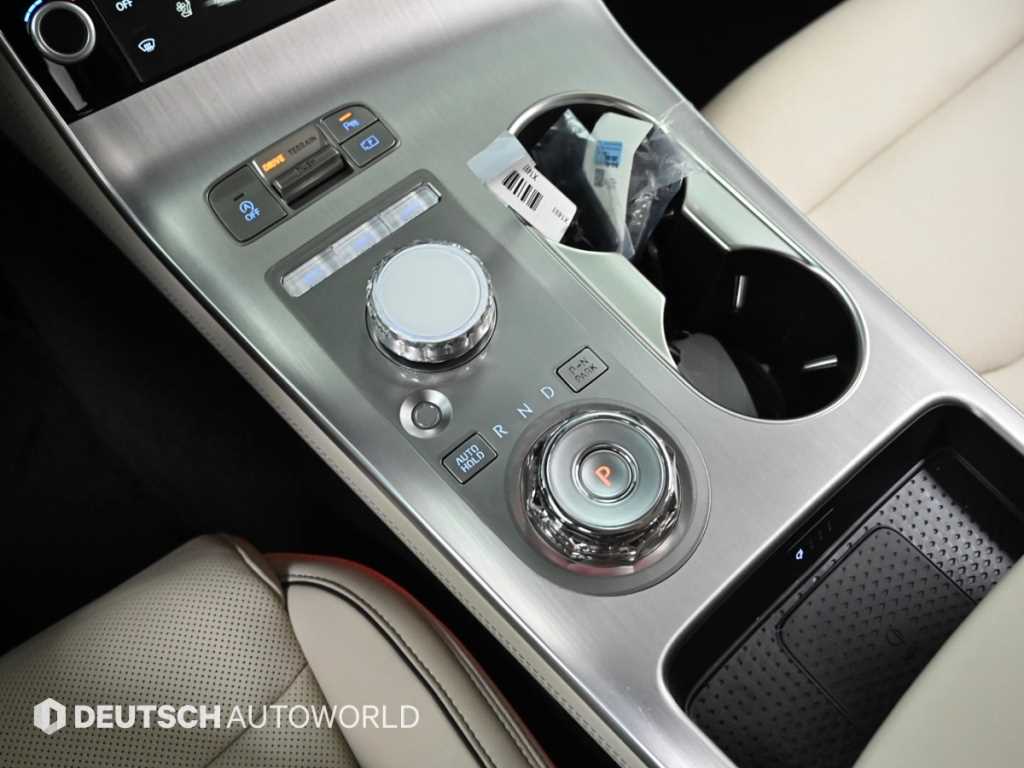 Genesis GV70 - Vista 9