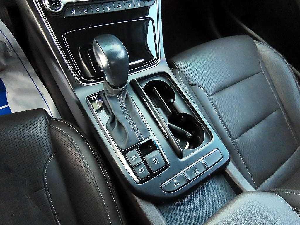 HYUNDAI Grandeur - Vista 10