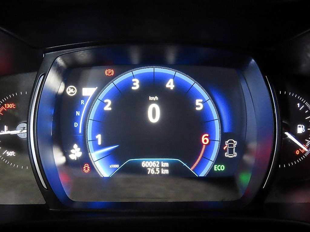 SAMSUNG QM6 - Vista 9