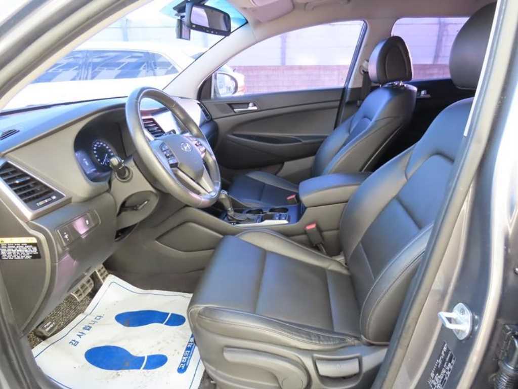 HYUNDAI Tucson - Vista 6