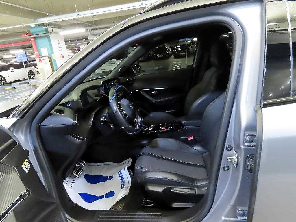 Peugeot 2008 - Vista 6