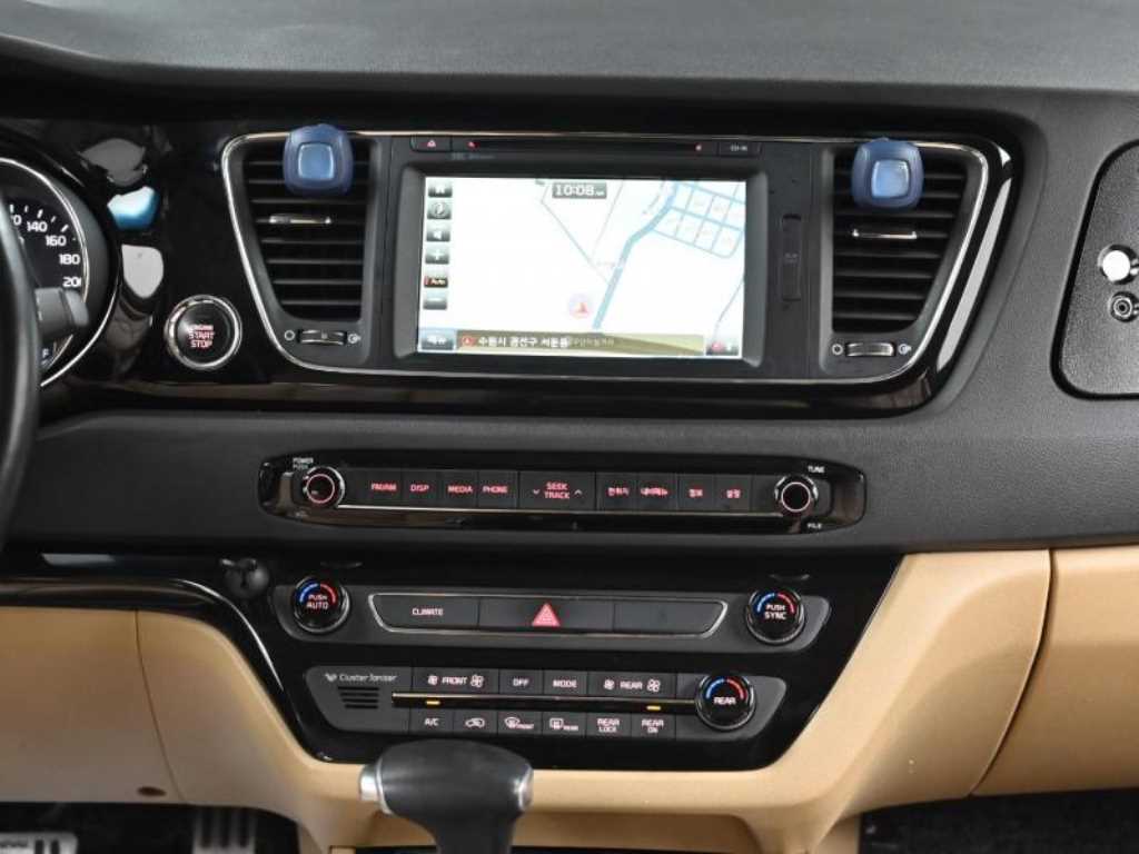 KIA Carnival 2018 - Importación desde Corea - HF Imports Iquique - Foto 16