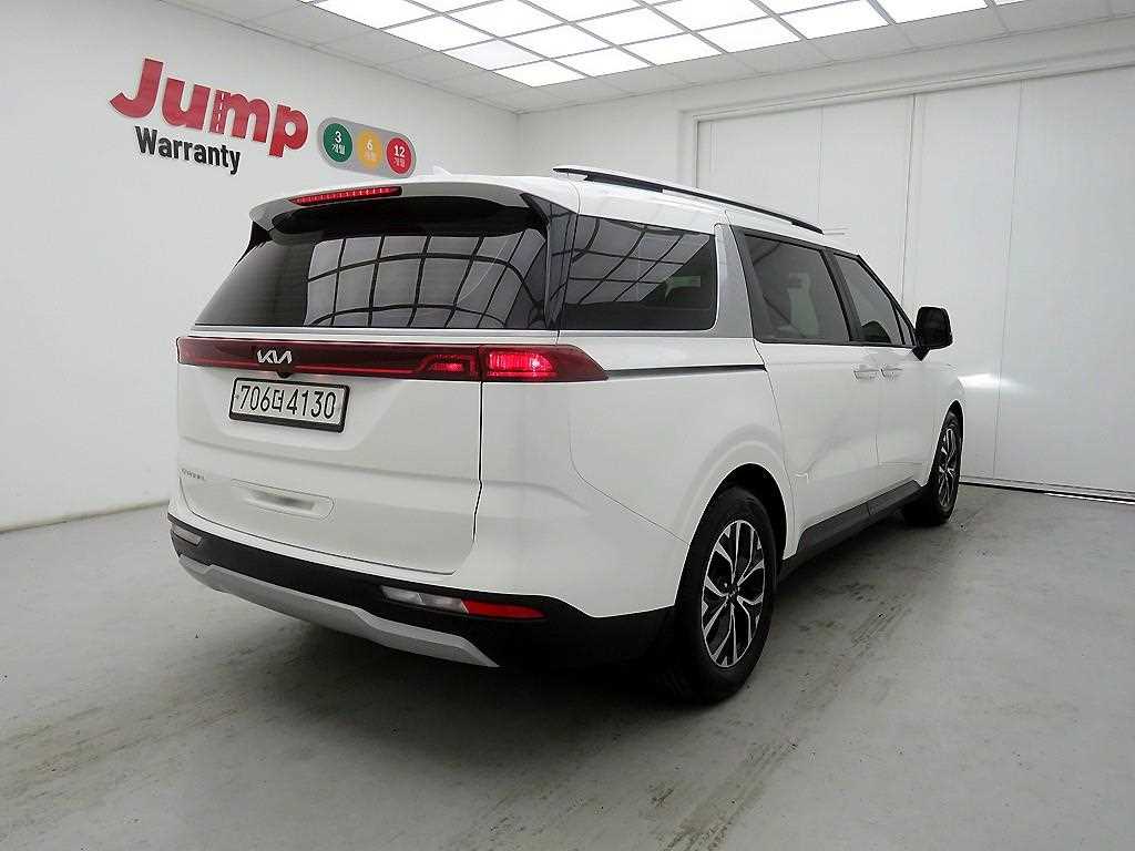KIA Carnival - Vista 4