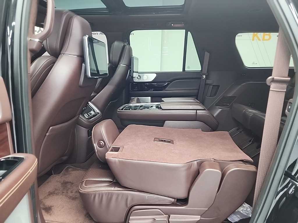 Lincoln Navigator - Vista 12