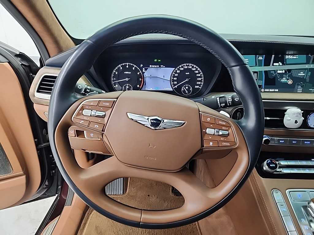 Genesis G90 - Vista 9