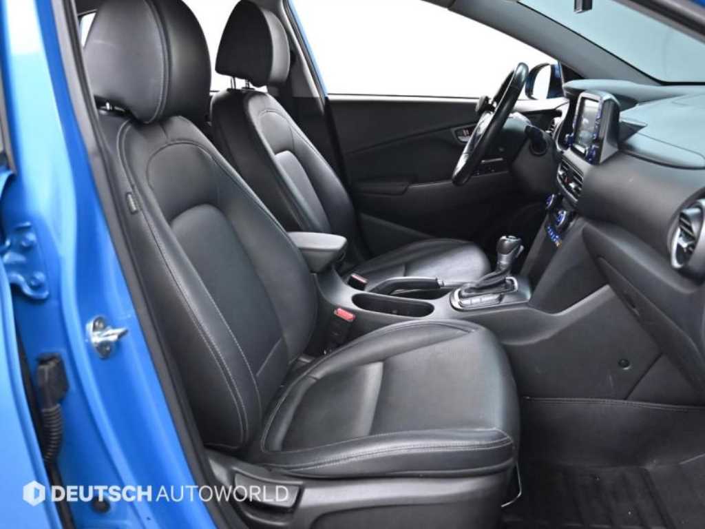 HYUNDAI Kona - Vista 10