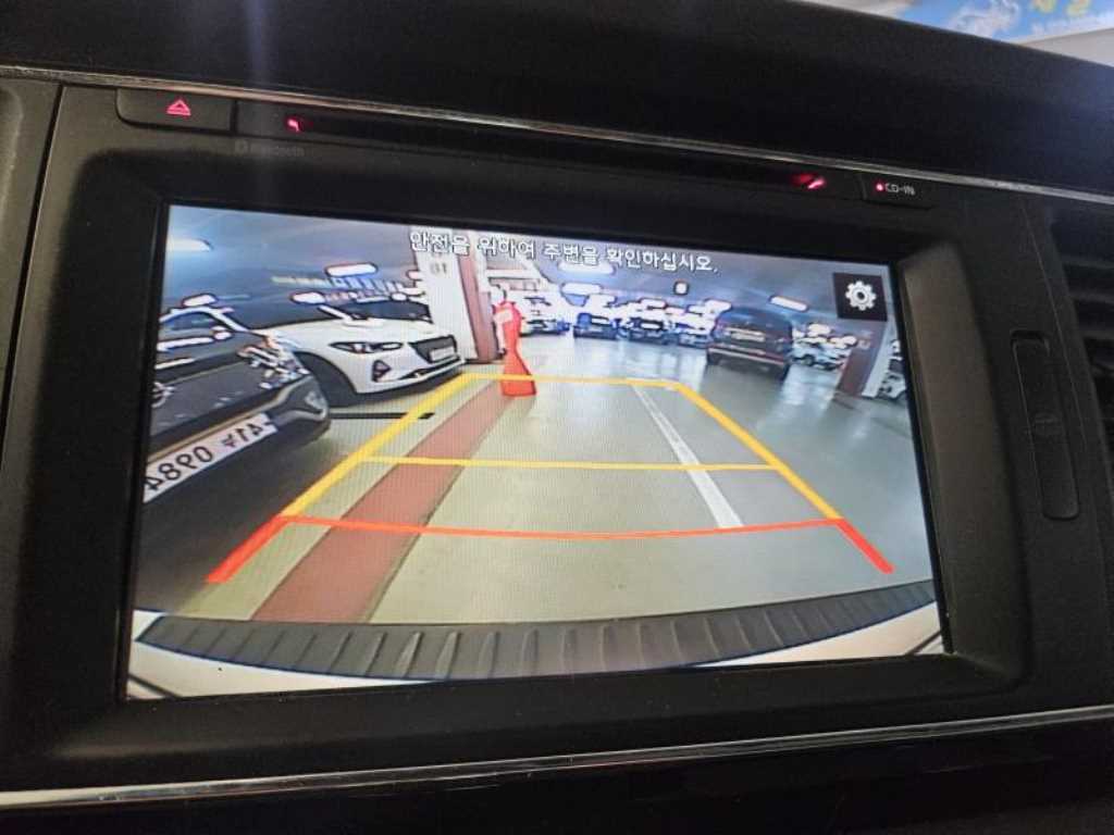 KIA Carnival - Vista 10