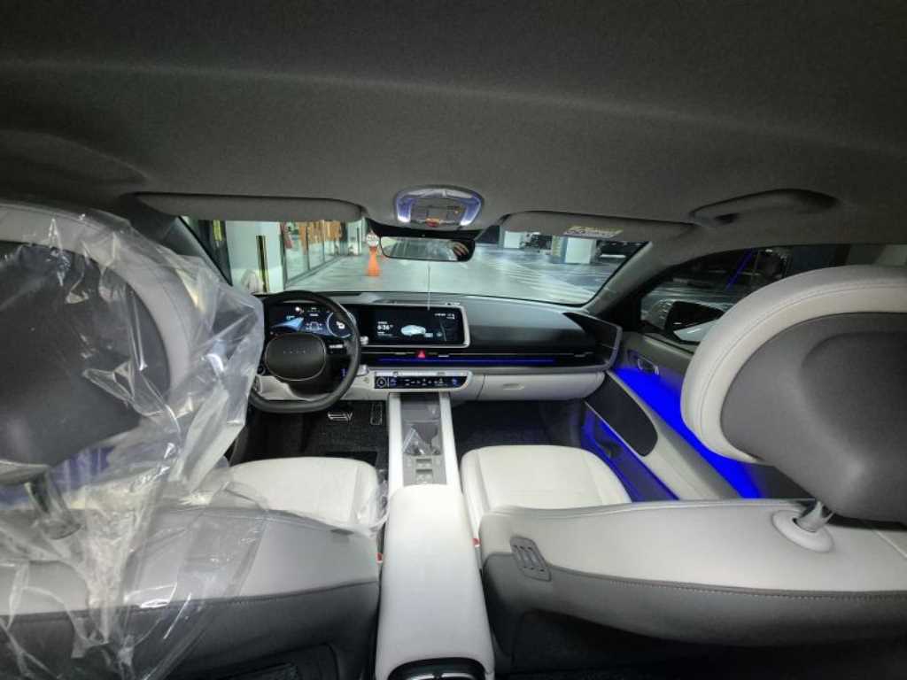 HYUNDAI Ioniq 6 - Vista 9