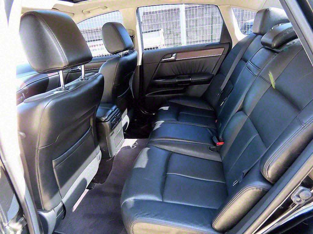 Infiniti M - Vista 6