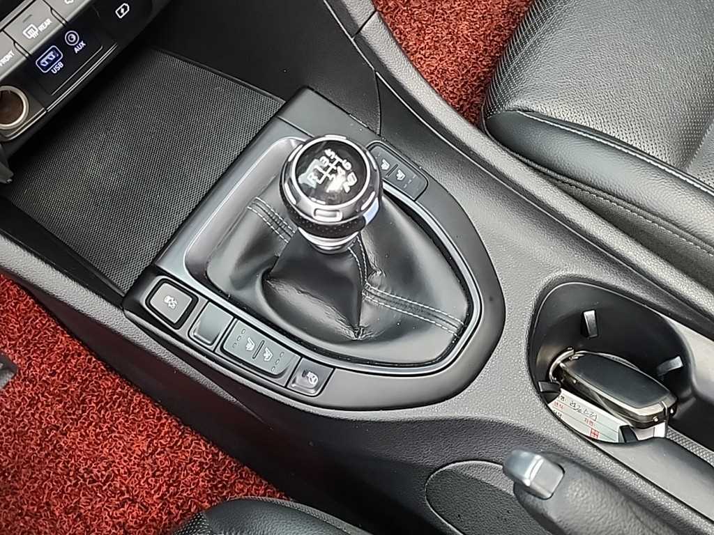 HYUNDAI Veloster - Vista 8