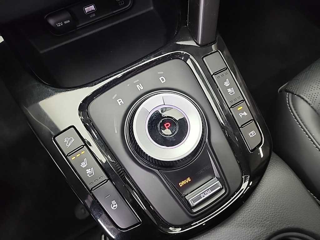 KIA Seltos - Vista 8