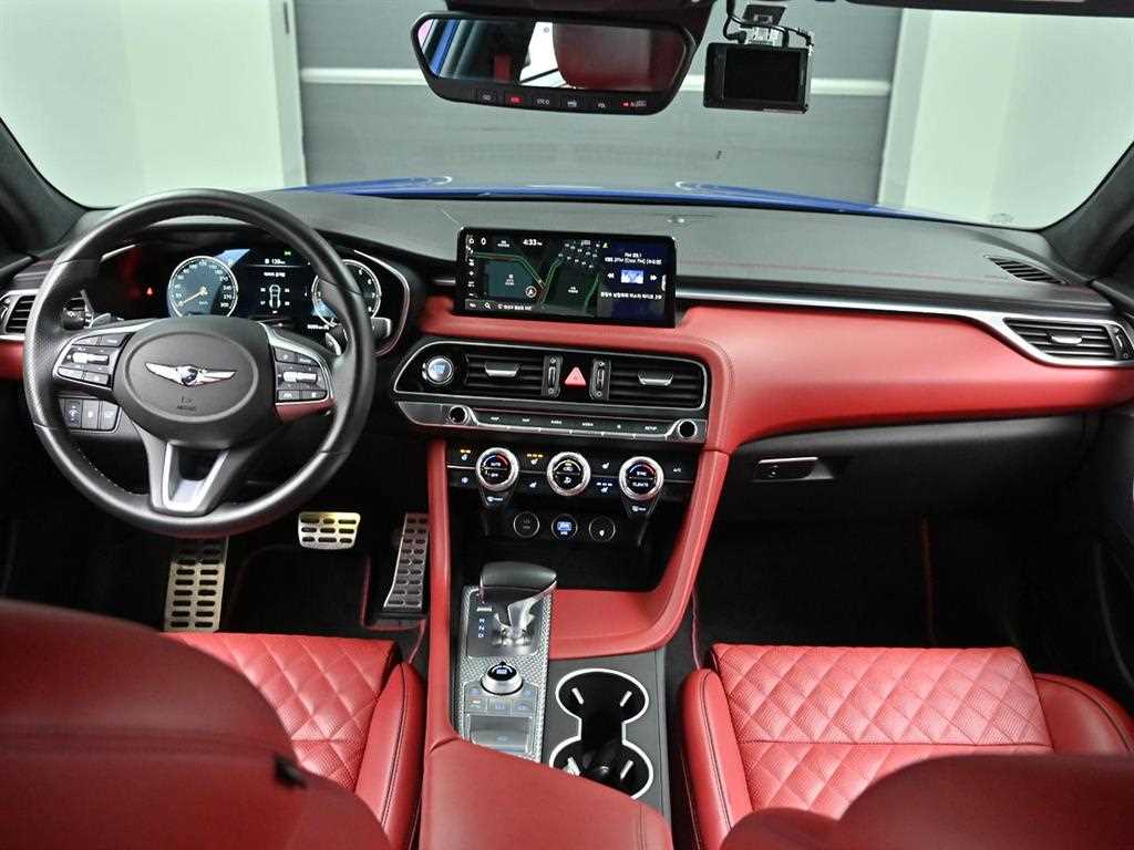 Genesis G70 - Vista 7