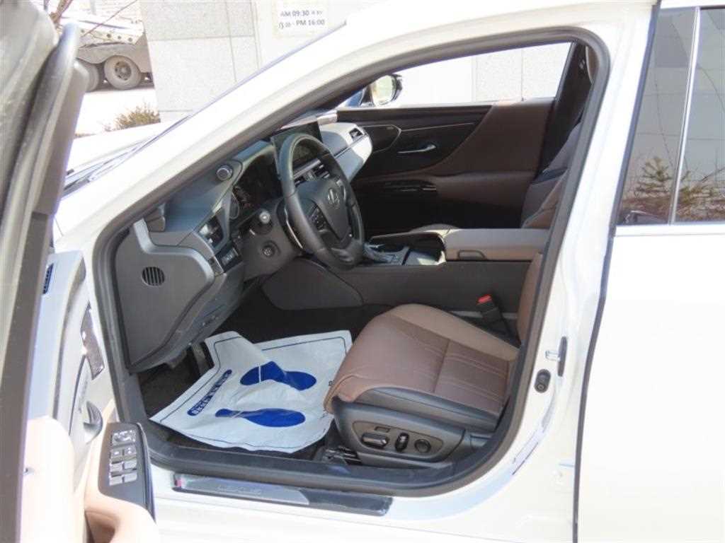 Lexus ES 2026 Blanco - Importación desde Corea - HF Imports Iquique - Foto 13