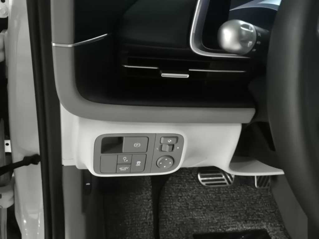 HYUNDAI Ioniq 6 - Vista 11