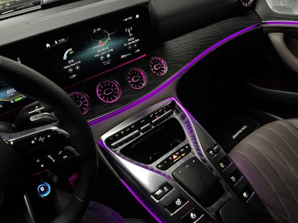 Mercedes Benz AMG GT - Vista 7