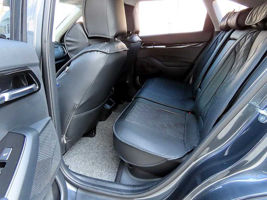 KIA Seltos - Vista 6