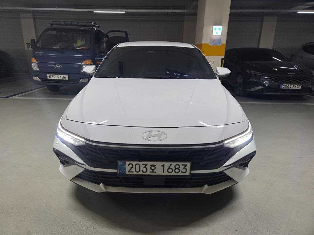 HYUNDAI Avante 2024 Blanco - Importación desde Corea - HF Imports Iquique - Foto 1