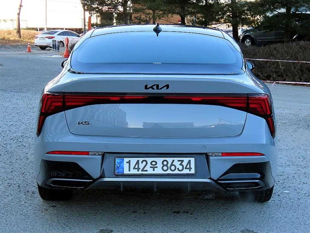 KIA K5 - Vista 4