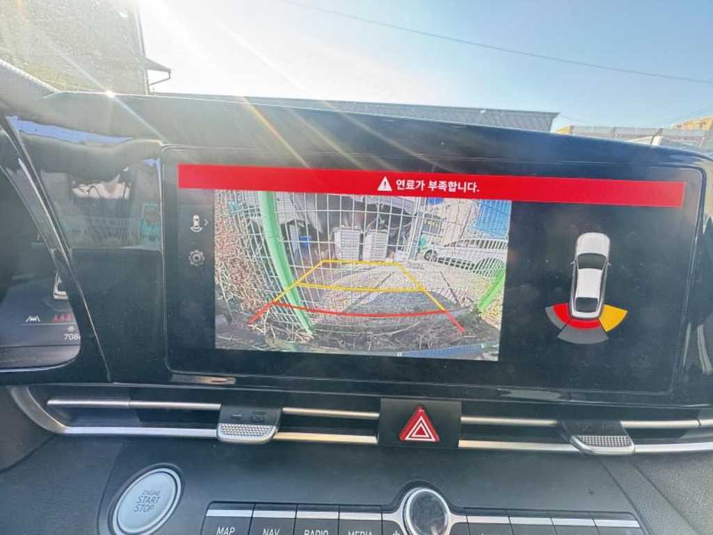 HYUNDAI Avante - Vista 9