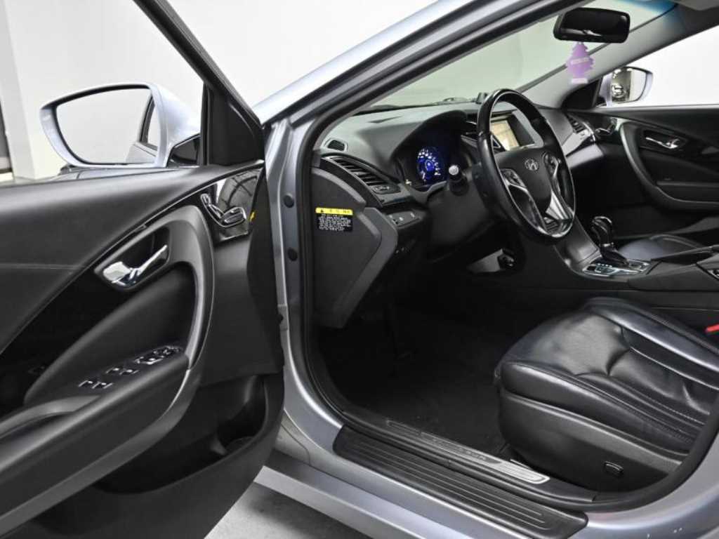 HYUNDAI Grandeur 2016 Gris - Importación desde Corea - HF Imports Iquique - Foto 13