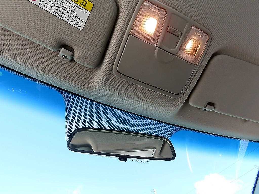 HYUNDAI Accent 2012 Blanco - Importación desde Corea - HF Imports Iquique - Foto 14