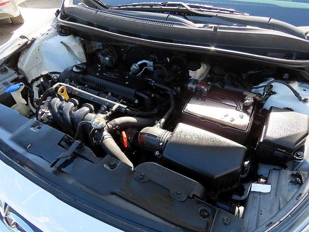 HYUNDAI Accent 2012 Blanco - Importación desde Corea - HF Imports Iquique - Foto 15