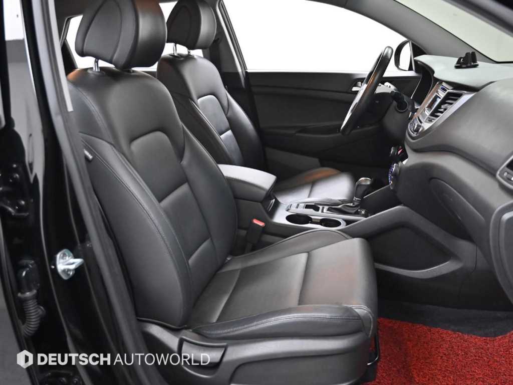 HYUNDAI Tucson - Vista 10