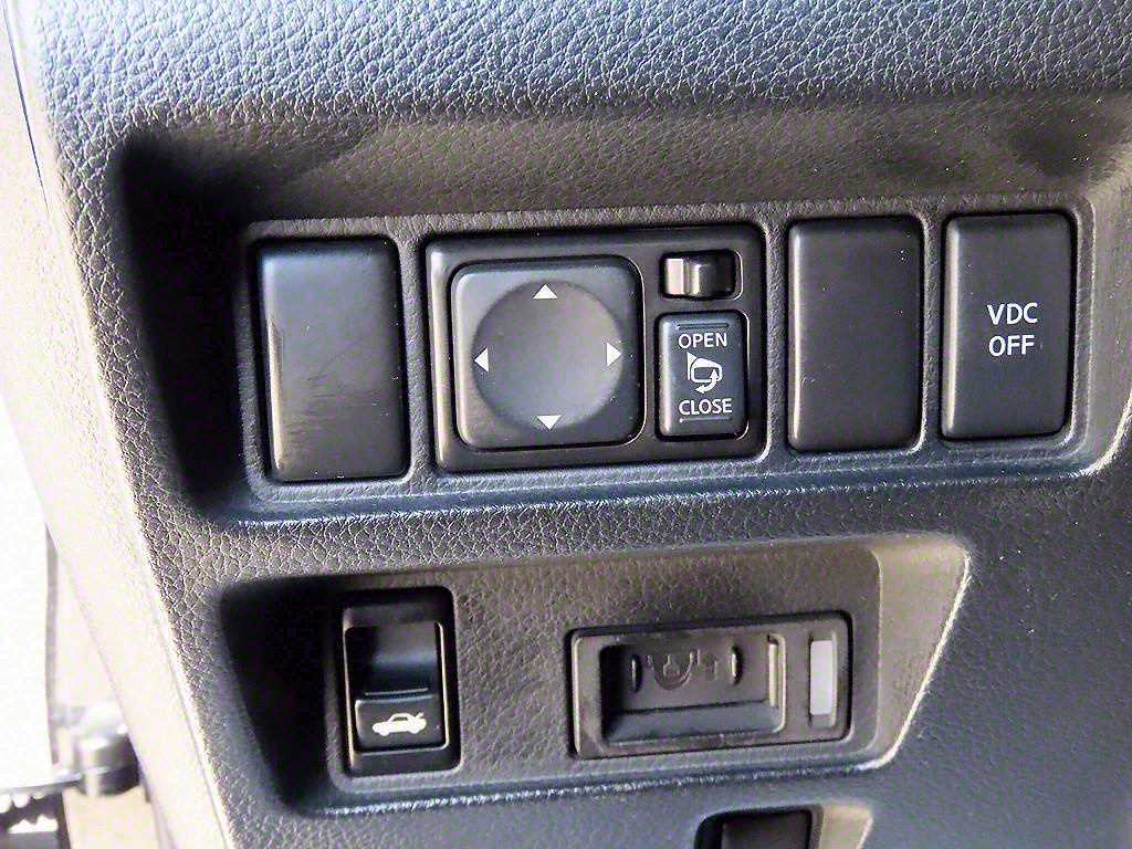 Infiniti M - Vista 12