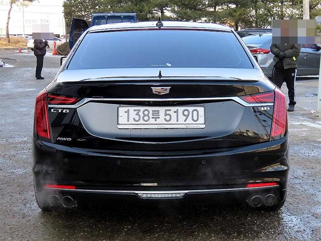 Cadillac CT6 - Vista 4