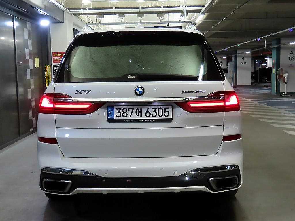 BMW X7 - Vista 5
