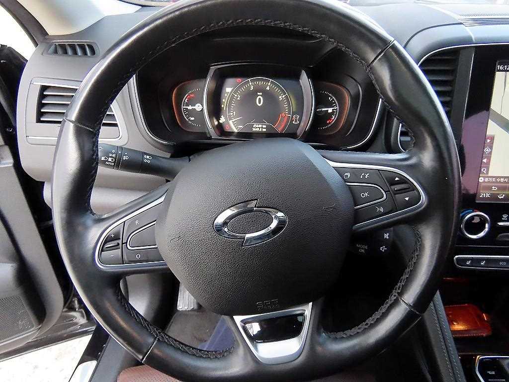 SAMSUNG QM6 - Vista 8