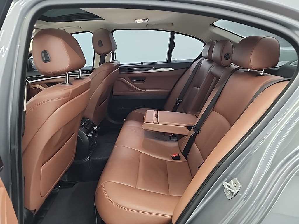 BMW 5 Series - Vista 12