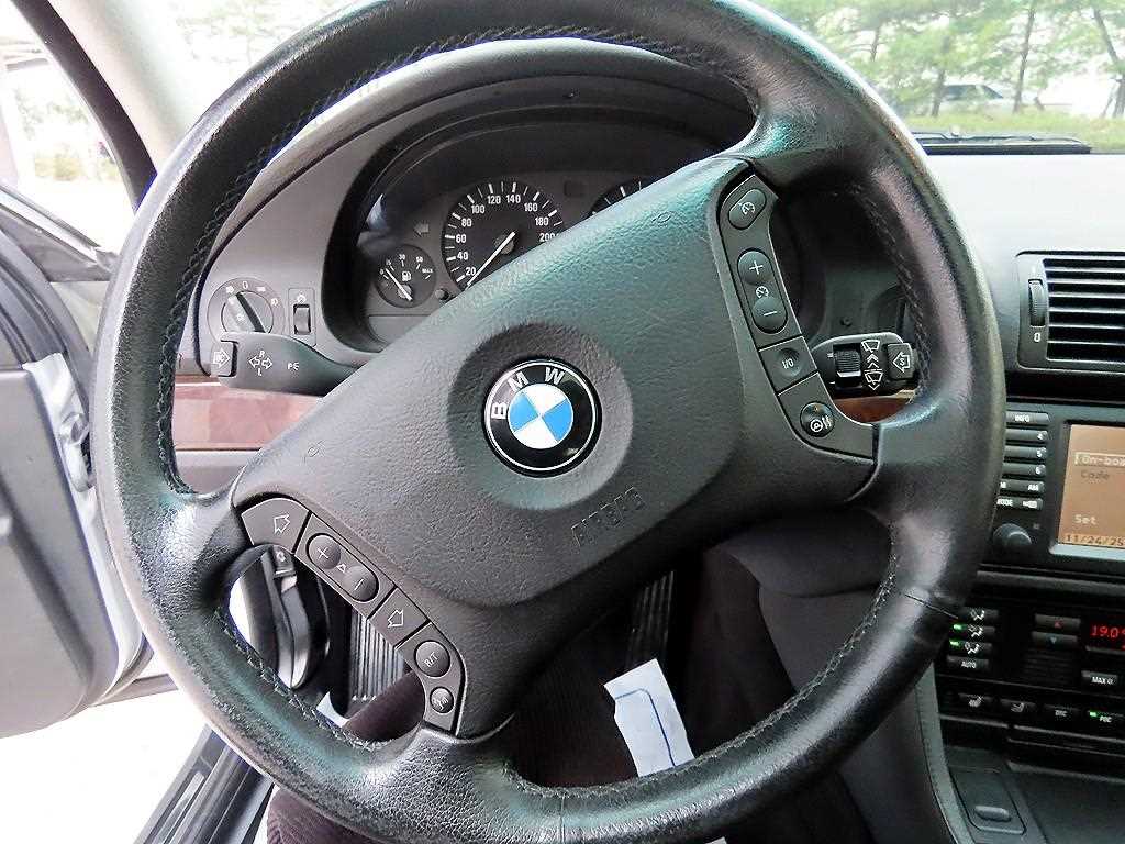 BMW 5 Series - Vista 8