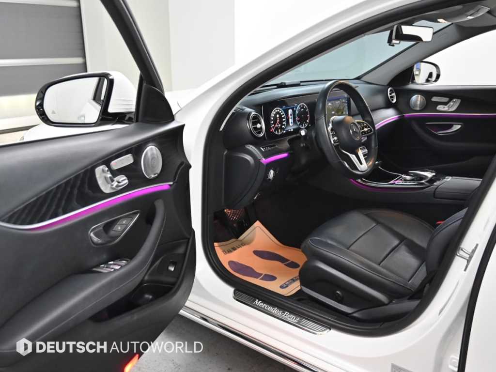 Mercedes Benz E class - Vista 11