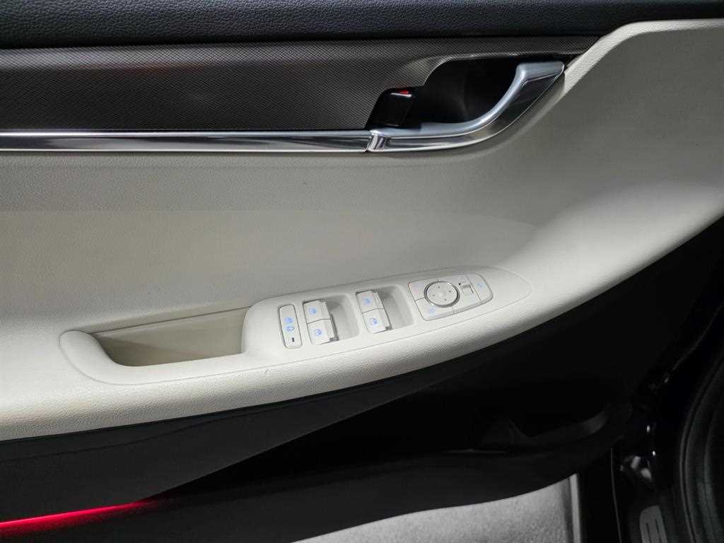 HYUNDAI Grandeur - Vista 9