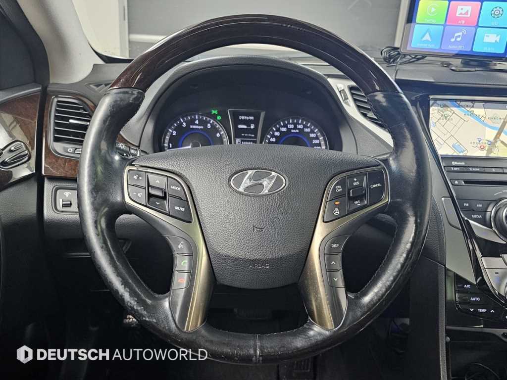 HYUNDAI Grandeur 2012 Gris - Importación desde Corea - HF Imports Iquique - Foto 13