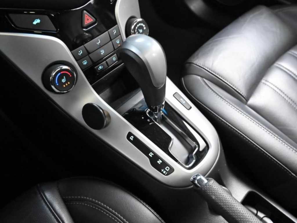 Chevrolet Cruise - Vista 9