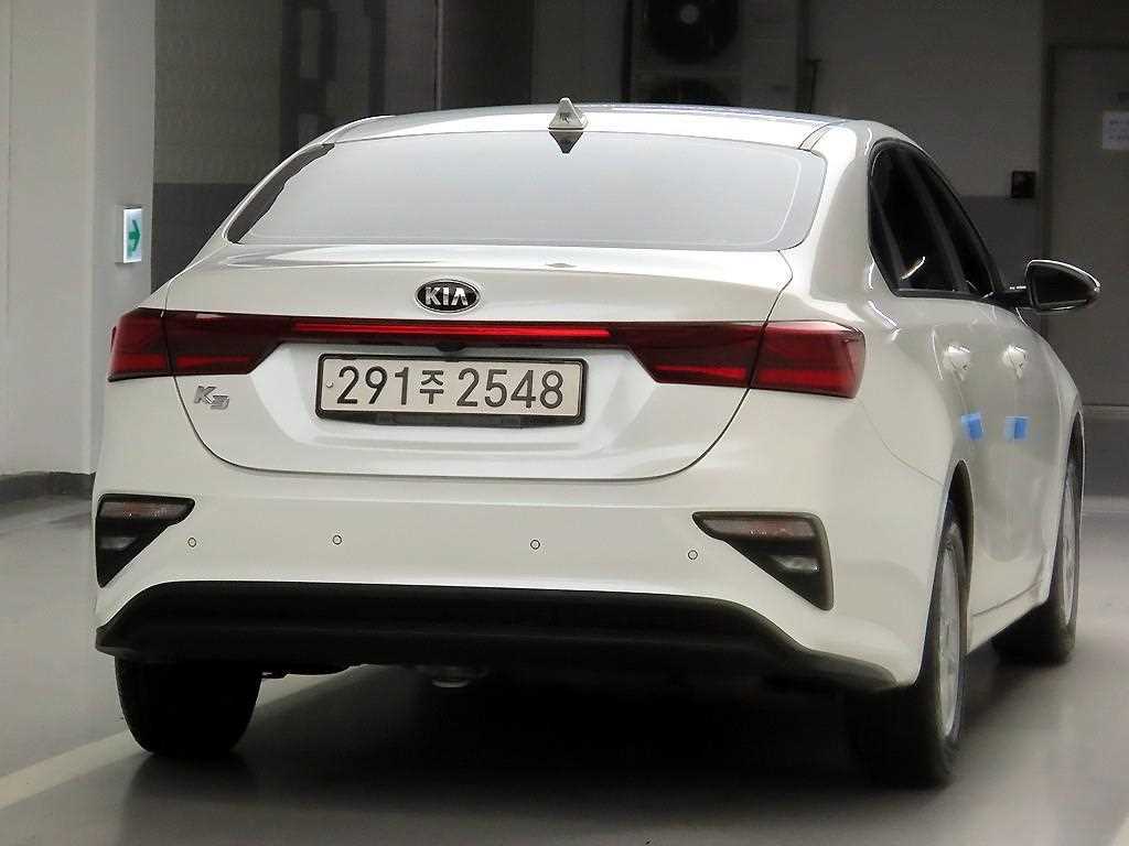 KIA K3 - Vista 4