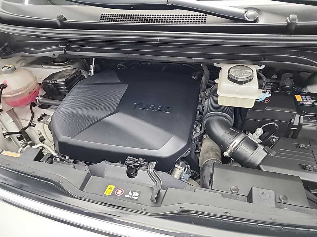 HYUNDAI Staria - Vista 5