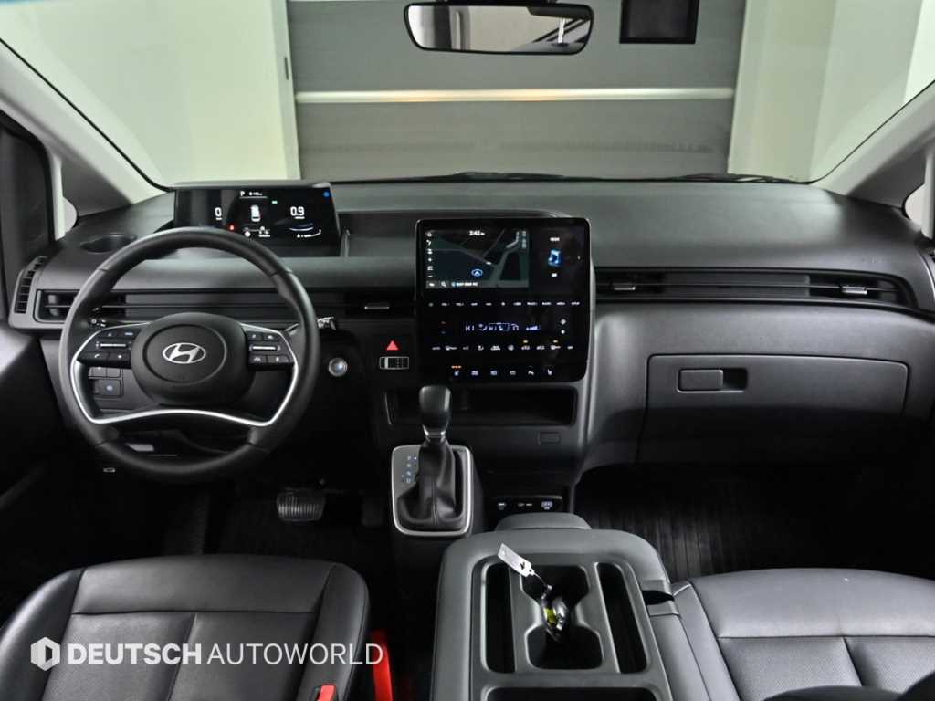 HYUNDAI Staria - Vista 7