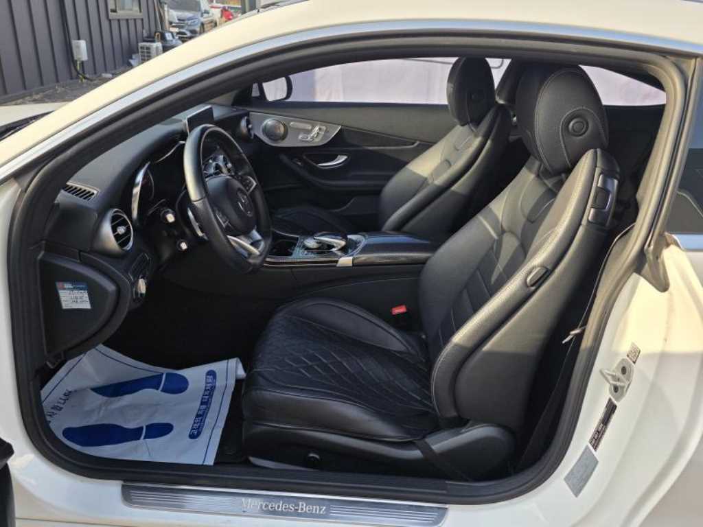 Mercedes Benz C Class - Vista 5